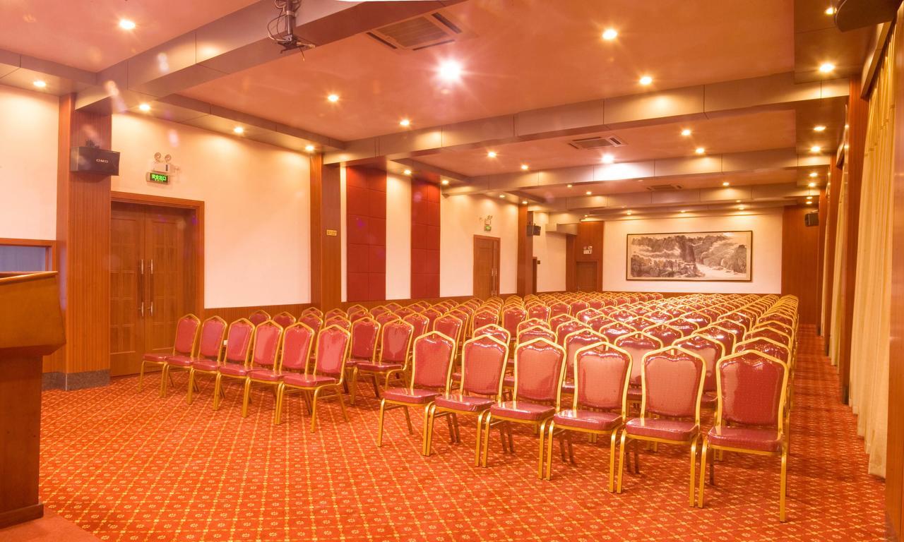 Nantian Grand Hotel Liuzhou Bagian luar foto