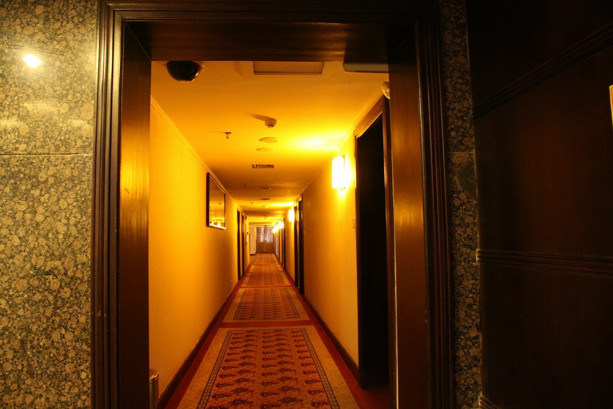 Nantian Grand Hotel Liuzhou Bagian luar foto